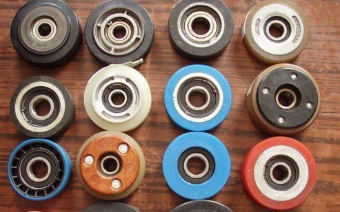 Step & auxiliary rollers